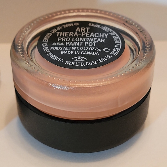 MAC Paint Pot *ART THERA-PEACHY* / .17 oz / New in box - Picture 5 of 7